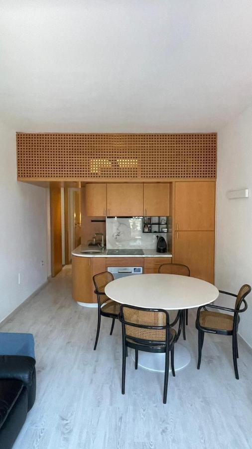 Lake View, Swimming Pool, Tennis Court And Private Parking Mezzegra Bagian luar foto